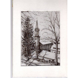 Eine Schwarz-Weiß-Skizze zeigt eine Kirche mit einem hohen Kirchturm, umgeben von blattlosen Bäumen und immergrünen Kiefern. Schnee bedeckt die Dächer der nahegelegenen Gebäude, und ein Zaun verläuft quer durch den Vordergrund und erinnert an eine friedliche Winterszene.